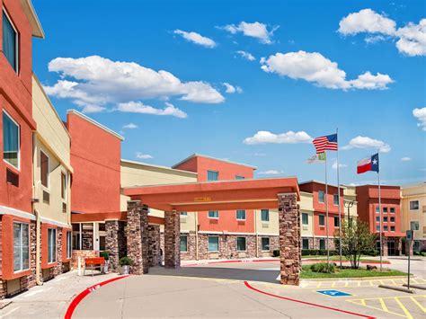 quality inn & suites six flags area arlington tx